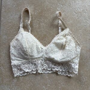 Women’s Cream Lace Bralette